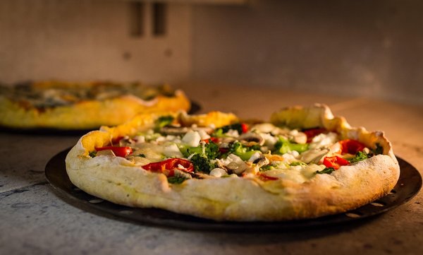 La pierre à pizza, un incontournable dans toutes les cuisines